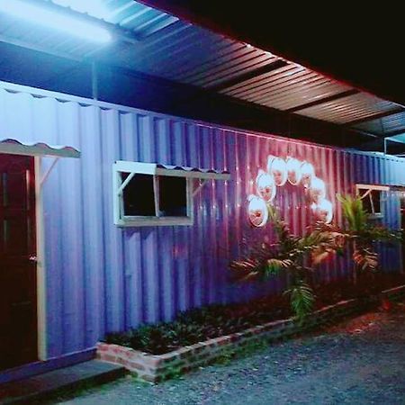 5 Stone Cabin Chalet Taiping Exterior photo