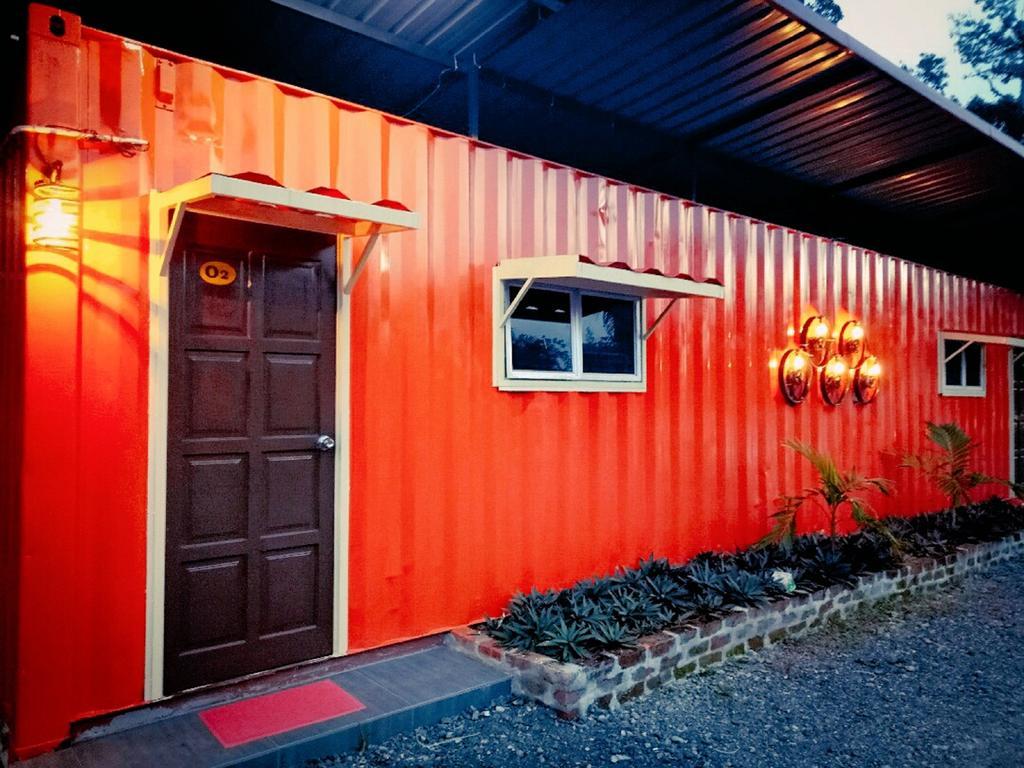 5 Stone Cabin Chalet Taiping Exterior photo